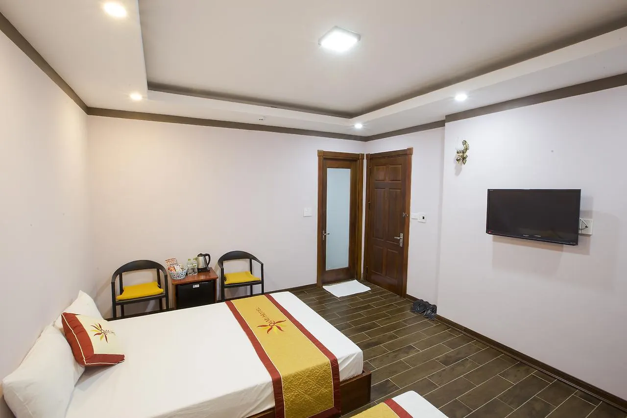 QaMi Hotel Da Nang 2*,