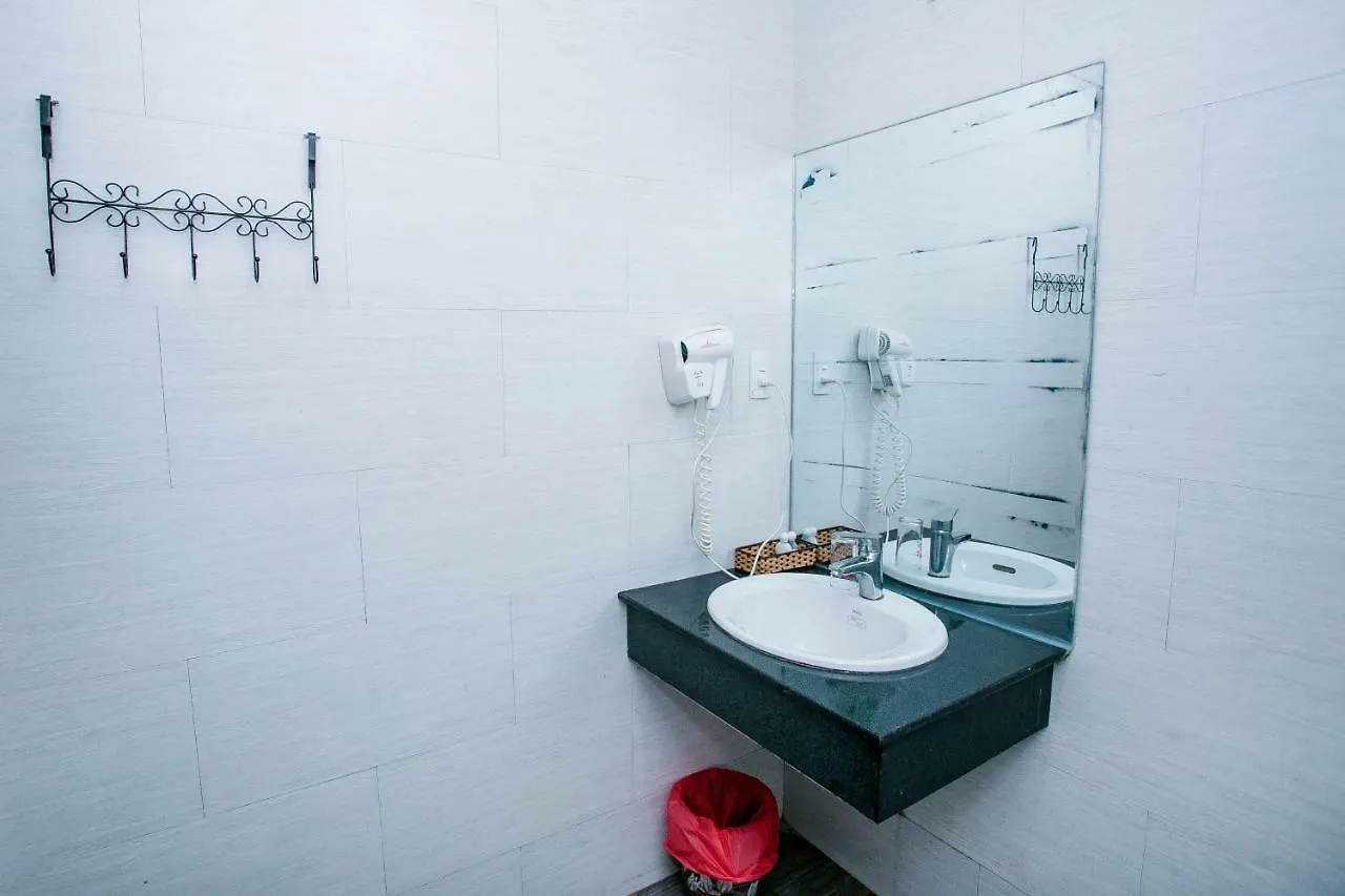 **  QaMi Hotel Da Nang Vietnam